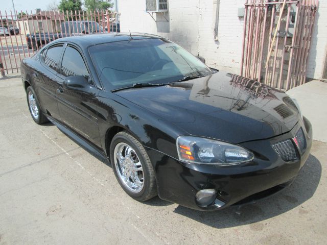 Pontiac Grand Prix 2004 photo 3