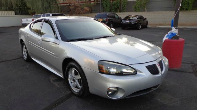 Pontiac Grand Prix 2004 photo 3