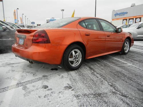 Pontiac Grand Prix 2004 photo 1