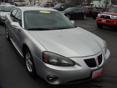 Pontiac Grand Prix 2004 photo 2