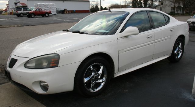 Pontiac Grand Prix 2004 photo 4