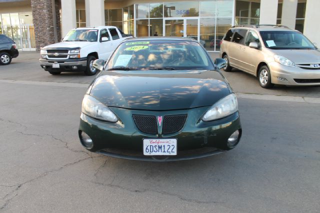 Pontiac Grand Prix 2004 photo 4