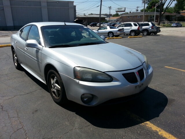 Pontiac Grand Prix 2004 photo 3