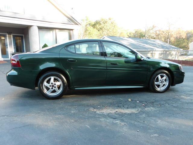 Pontiac Grand Prix 2004 photo 1