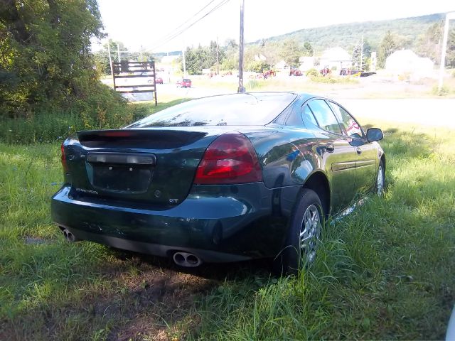 Pontiac Grand Prix 2004 photo 4