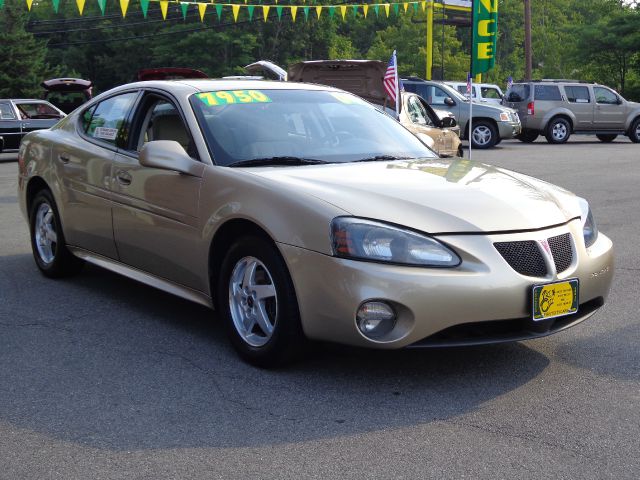 Pontiac Grand Prix 2004 photo 3