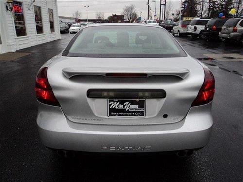 Pontiac Grand Prix 2004 photo 3