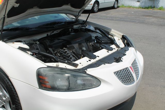 Pontiac Grand Prix 2004 photo 5