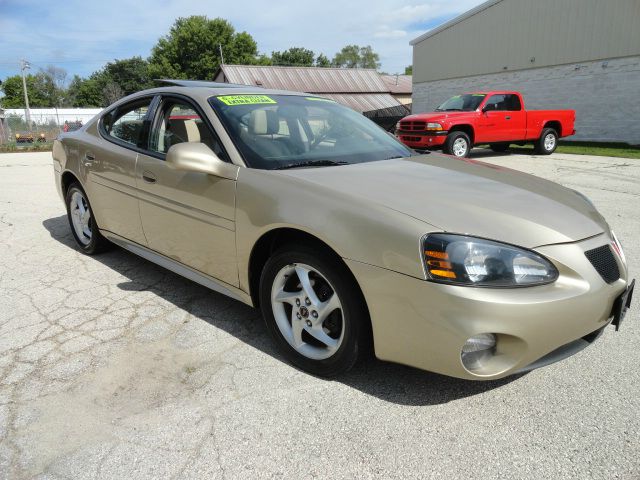 Pontiac Grand Prix 2004 photo 1