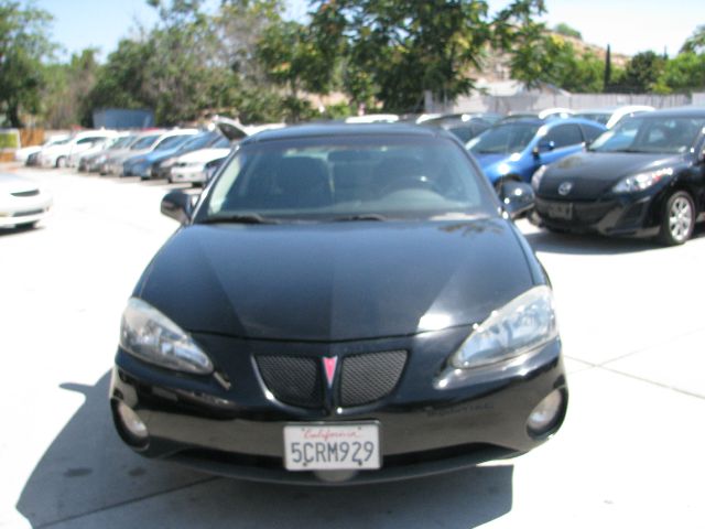 Pontiac Grand Prix 2004 photo 4