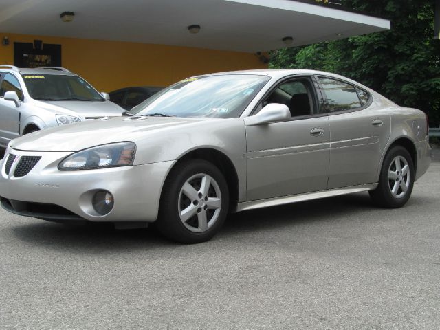 Pontiac Grand Prix 2004 photo 7