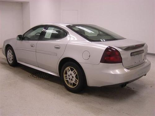 Pontiac Grand Prix 2004 photo 1