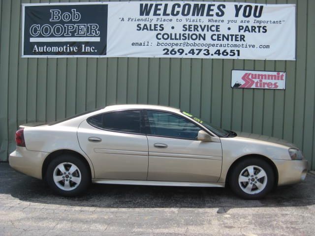 Pontiac Grand Prix 2005 photo 3