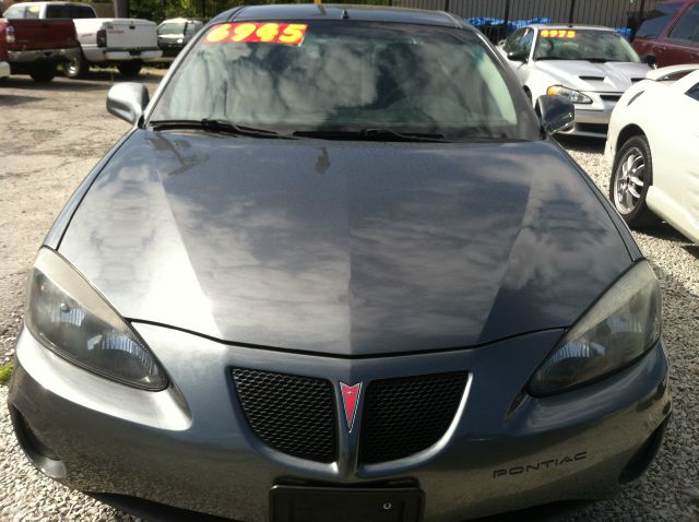 Pontiac Grand Prix 2005 photo 5