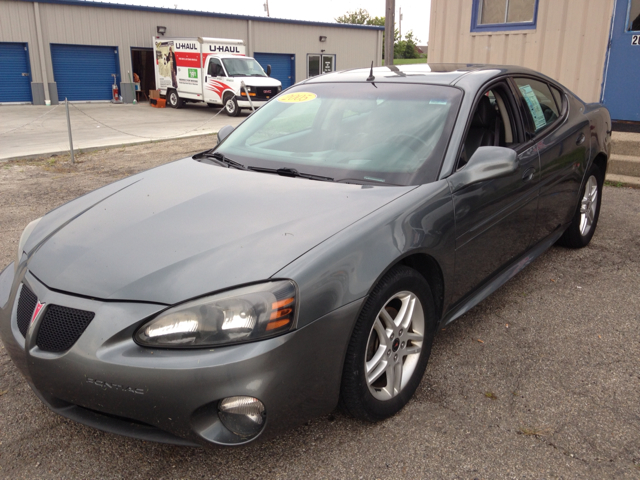 Pontiac Grand Prix 2005 photo 4