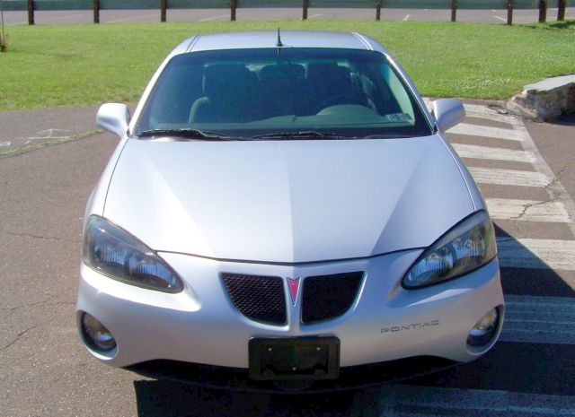 Pontiac Grand Prix 2005 photo 15