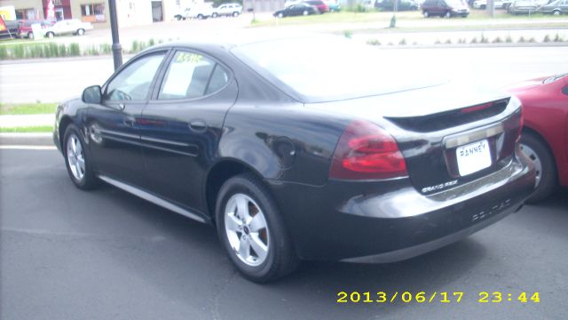 Pontiac Grand Prix 2005 photo 1