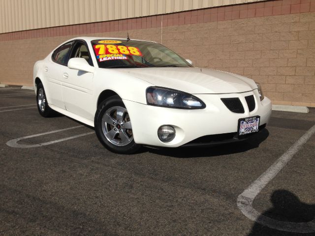 Pontiac Grand Prix 2005 photo 3