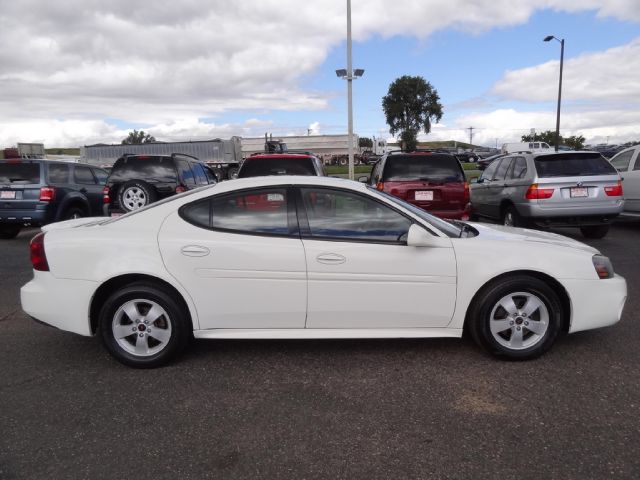 Pontiac Grand Prix Unknown Sedan