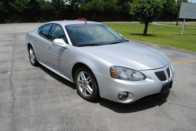 Pontiac Grand Prix 2005 photo 5