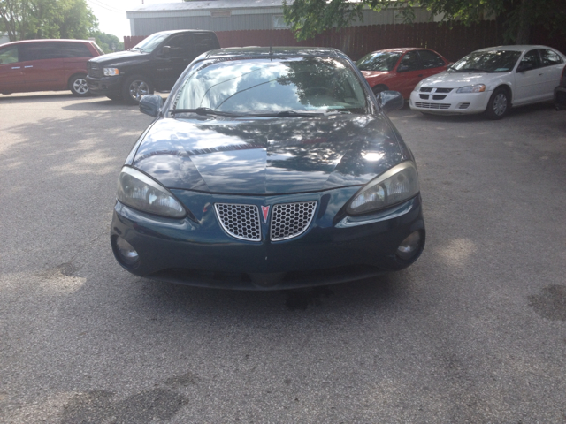 Pontiac Grand Prix 2005 photo 3