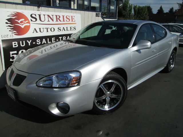 Pontiac Grand Prix 2005 photo 4