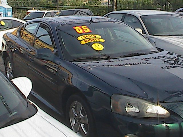 Pontiac Grand Prix 2005 photo 4