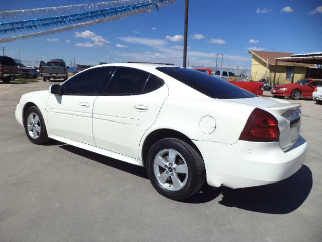 Pontiac Grand Prix 2006 photo 4