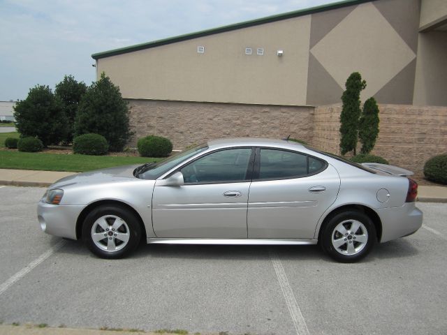 Pontiac Grand Prix 2006 photo 3