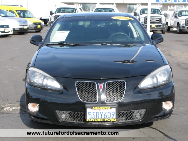 Pontiac Grand Prix 2006 photo 1