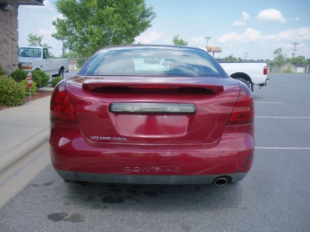 Pontiac Grand Prix 2006 photo 4