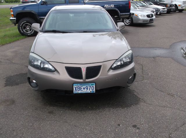 Pontiac Grand Prix 2006 photo 13