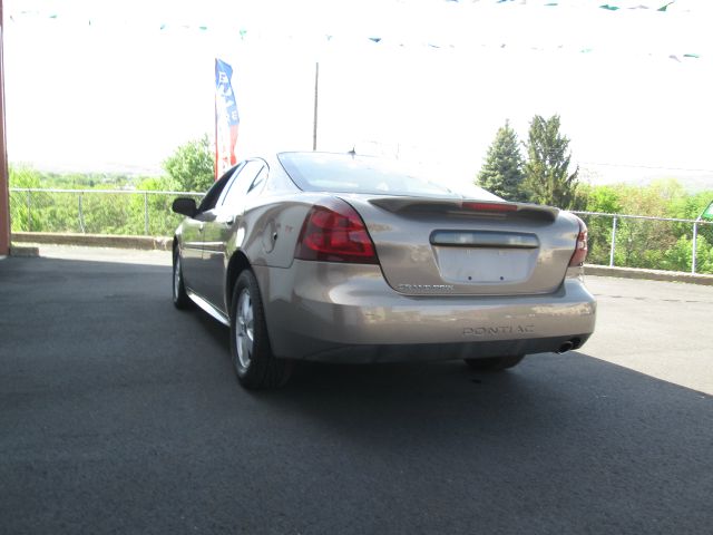 Pontiac Grand Prix 2006 photo 5