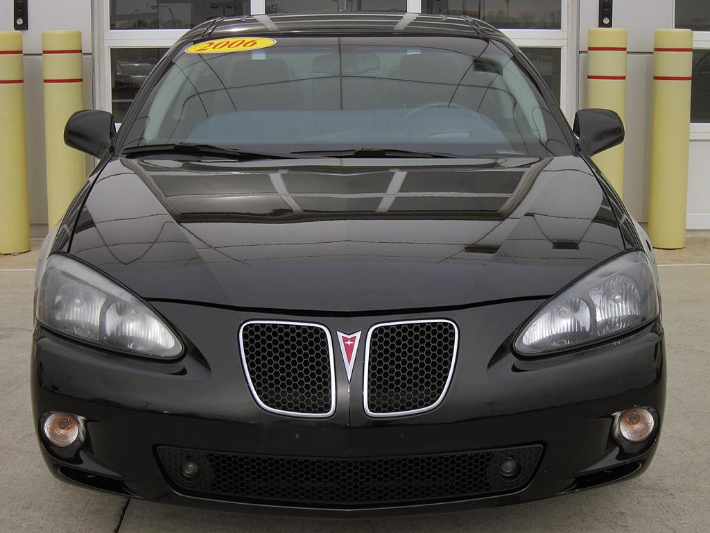 Pontiac Grand Prix 2006 photo 3