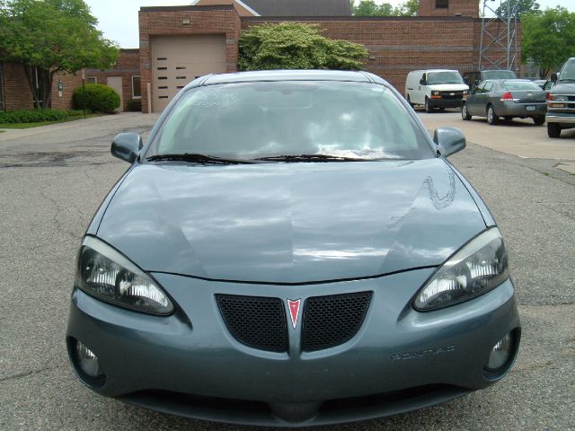 Pontiac Grand Prix 2006 photo 3