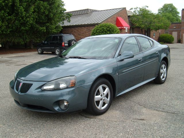 Pontiac Grand Prix 2006 photo 8