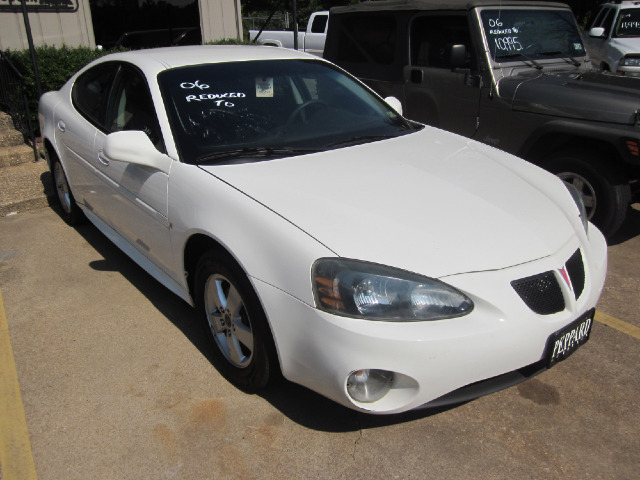 Pontiac Grand Prix 2006 photo 3