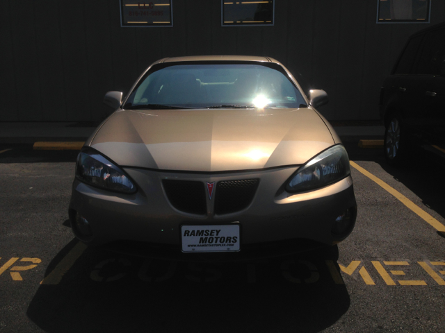 Pontiac Grand Prix 2006 photo 4