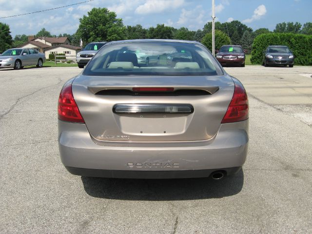 Pontiac Grand Prix 2006 photo 3