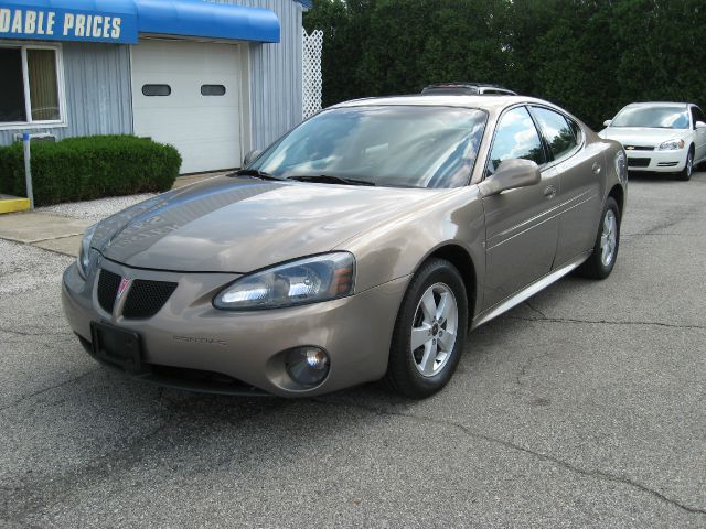 Pontiac Grand Prix 2006 photo 4