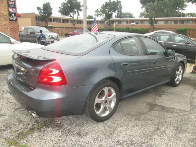 Pontiac Grand Prix 2006 photo 4