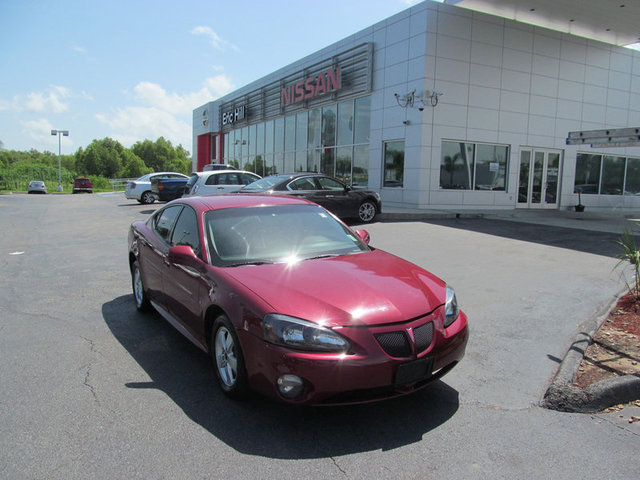 Pontiac Grand Prix Base Unspecified