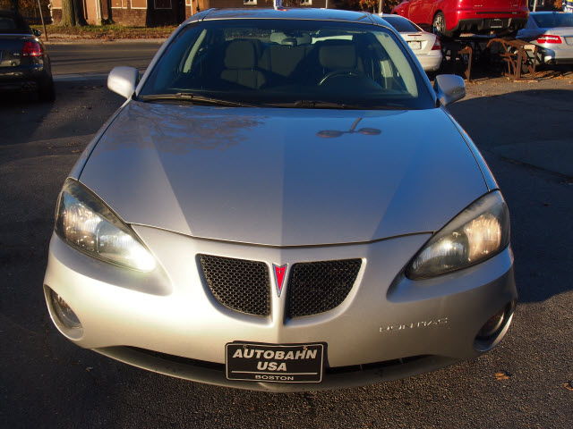 Pontiac Grand Prix 2006 photo 4