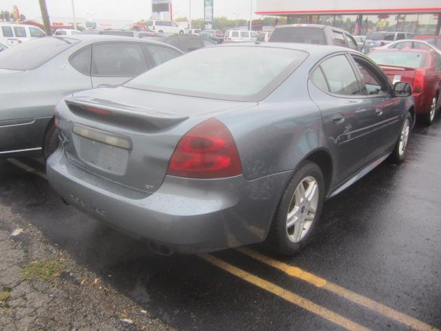 Pontiac Grand Prix 2006 photo 2