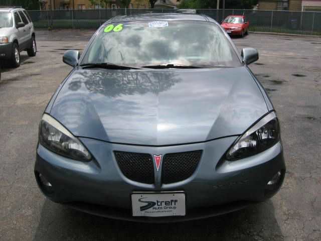 Pontiac Grand Prix 2006 photo 4