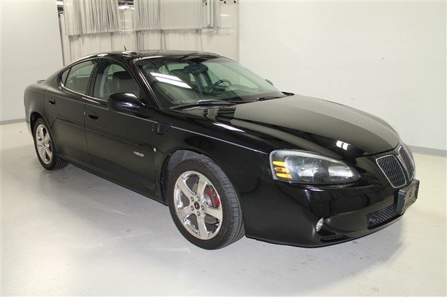 Pontiac Grand Prix 2006 photo 3