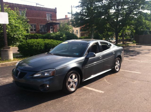 Pontiac Grand Prix 2006 photo 4