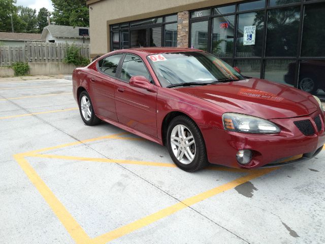 Pontiac Grand Prix Base Sedan