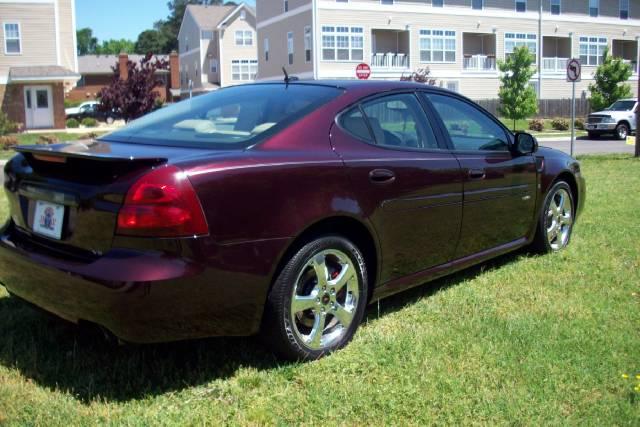 Pontiac Grand Prix 2006 photo 4