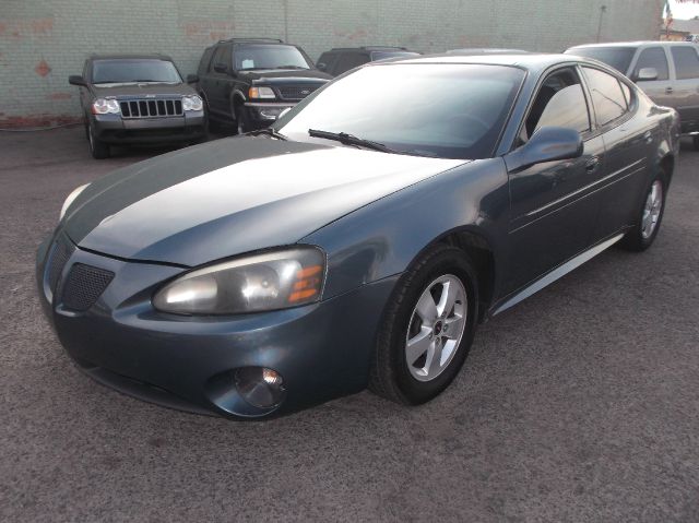 Pontiac Grand Prix Base Sedan